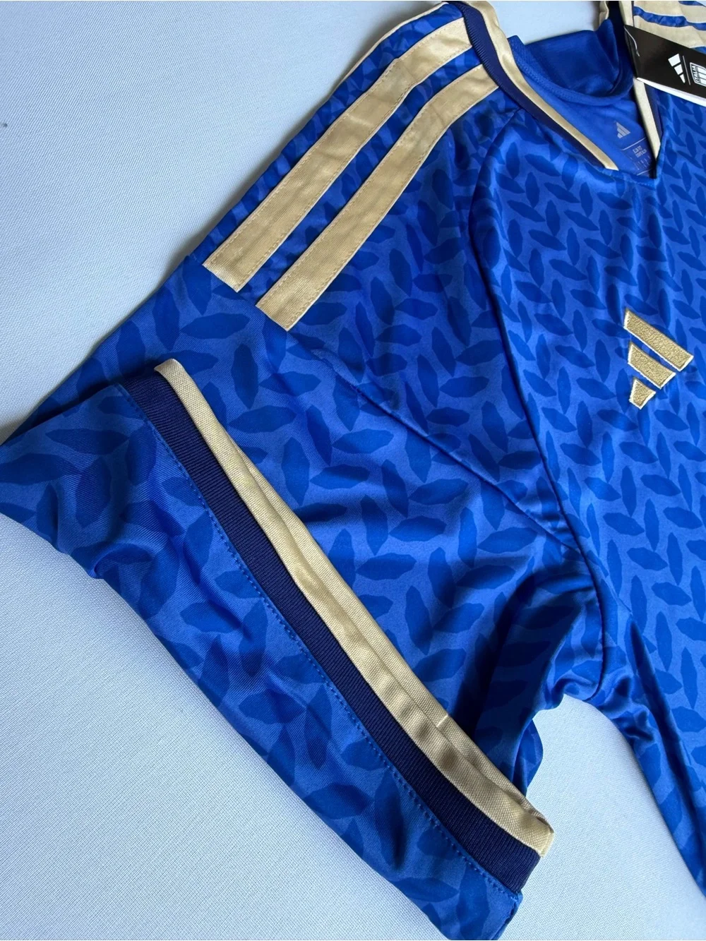 adidas Italia Blue Soccer Jersey with Gold Accents 2026 size L